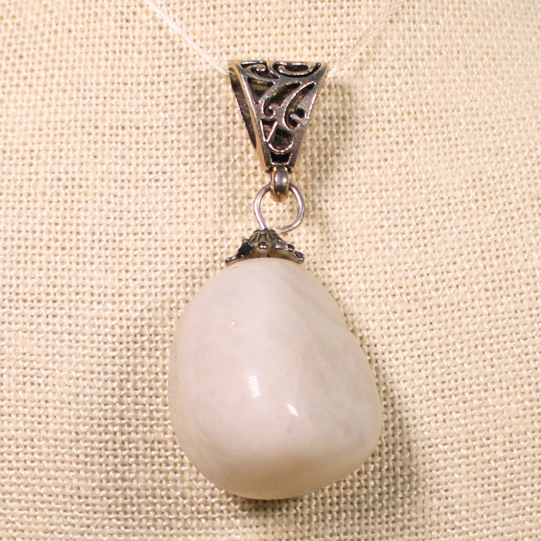 ANGEL HARP INFINITY NECKLACE - WHITE HOWLITE