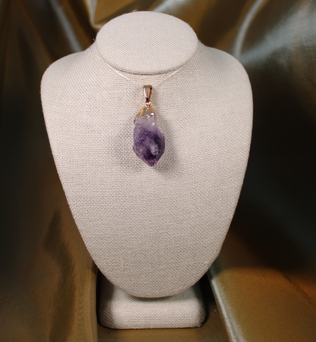 ANGEL HARP INFINITY NECKLACE - Amethyst