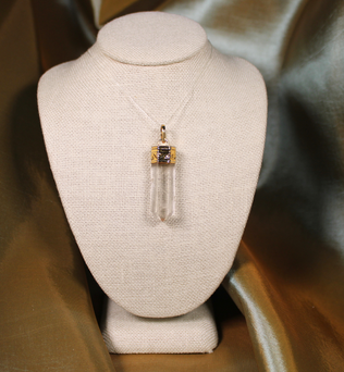 ANGEL HARP INFINITY NECKLACE - CLEAR QUARTZ POINT