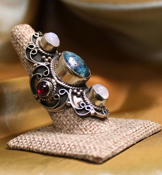 MEGA METAPHYSICAL RING - APATITE, RAINBOW MOOSTONE and RUBY